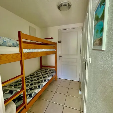 Mezzanine Piscine Presqu'ile De Giens Hyères