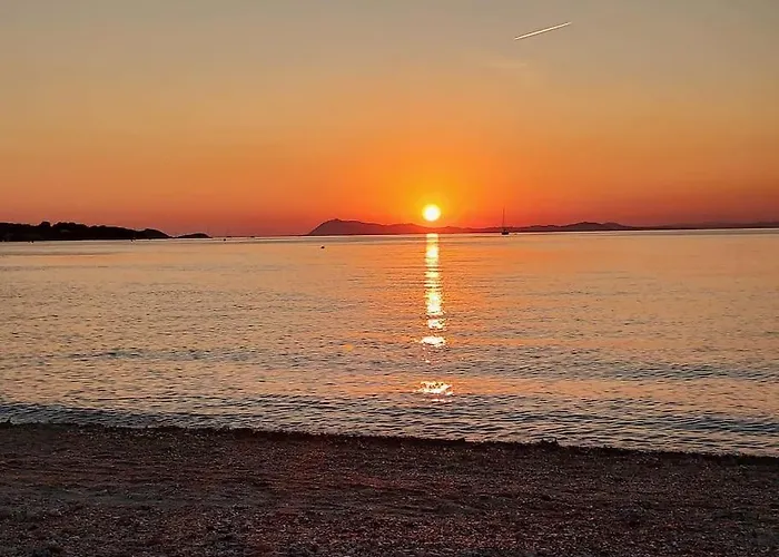 Mezzanine Piscine Presqu'ile De Giens شقة Hyères